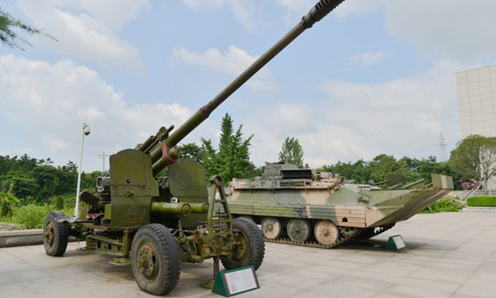 廣西軍事夏令營(yíng)