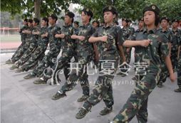 這個夏天，廣西軍事夏令營圓你“特種兵”的夢