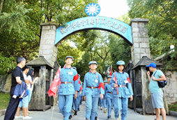 廣州夏令營(yíng)帶領(lǐng)兒童踐行紅色教育