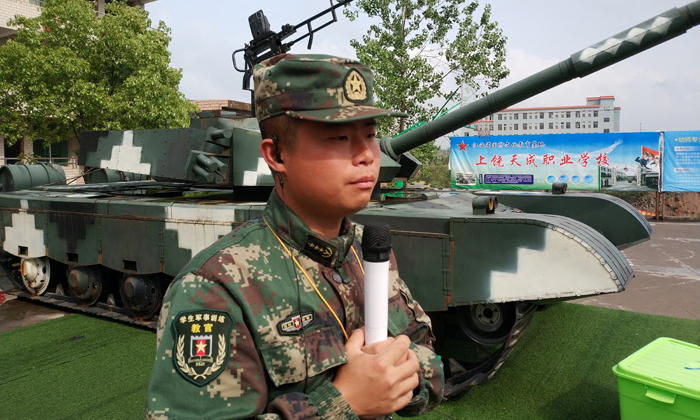 教官講話(huà).jpg