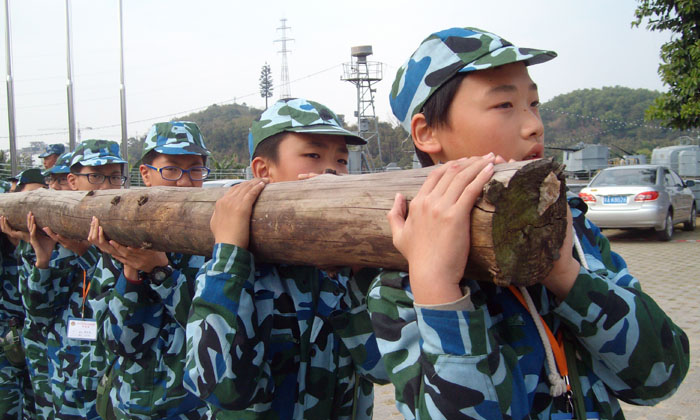 廣州軍事夏令營(yíng)服務(wù)