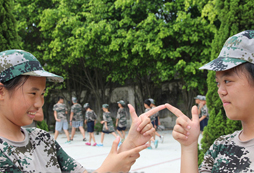 暑假體驗(yàn)廣州軍旅夏令營(yíng)生活