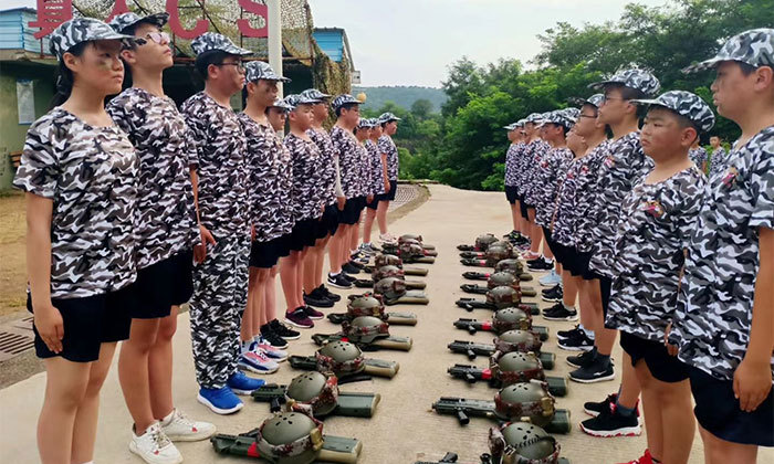 廣州軍事夏令營(yíng)費(fèi)用