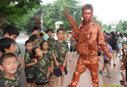 廣州特種兵訓(xùn)練營(yíng)給孩子們一個(gè)不一樣的假期