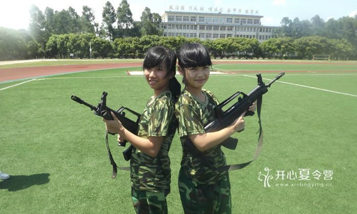 廣州特種兵夏令營(yíng)