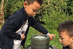 參加廣州親子夏令營讓孩子收獲堅(jiān)強(qiáng)的心