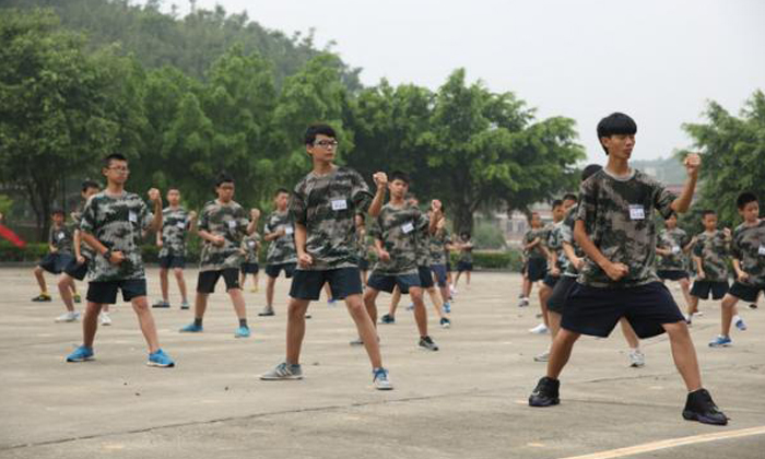 2018廣州青少年軍事特訓(xùn)夏令營