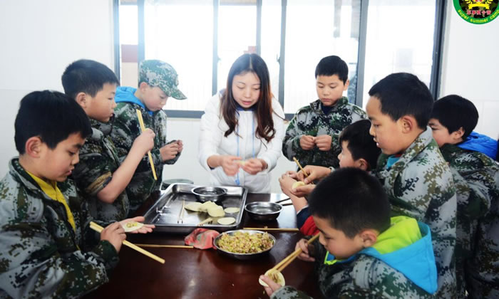 參加桂林青少年軍事夏令營有什么好處