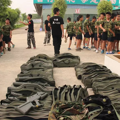 桂林軍事夏令營讓孩子在訓(xùn)練中達成減肥效果