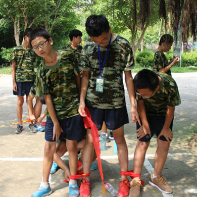 桂林軍事夏令營培養(yǎng)青少年優(yōu)秀軍人品質(zhì)