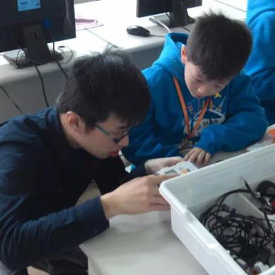 參加桂林科技夏令營有助于增強孩子自信心