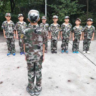 暑期讓孩子參加10軍事特訓(xùn)住宿情況如何