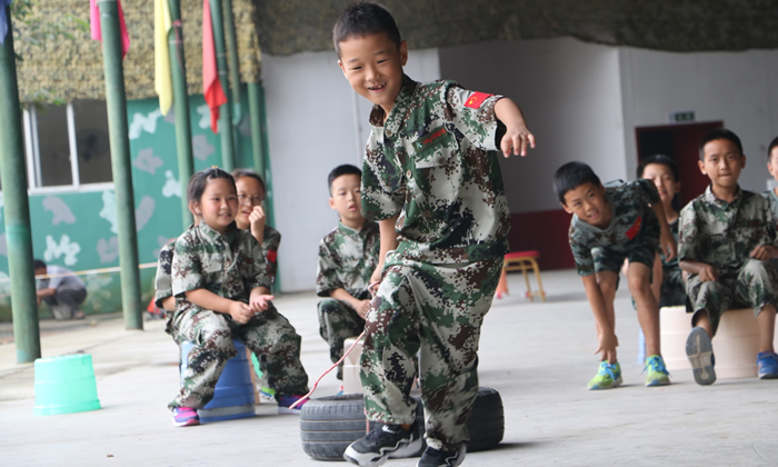 better軍事夏令營提高孩子責(zé)任意識