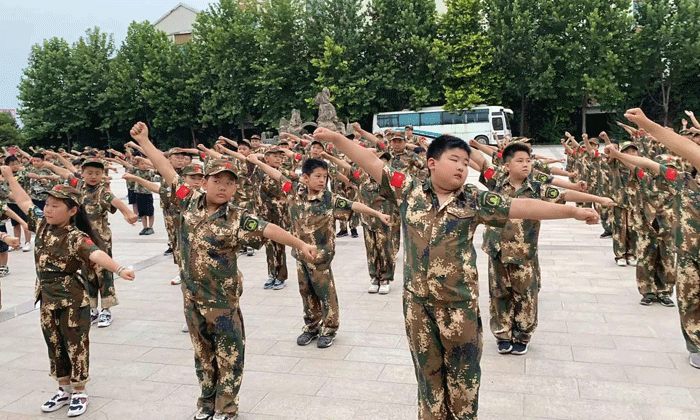 貴州軍事夏令營課程亮點和理念有哪些？.gif