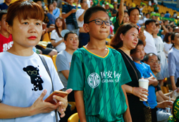 河北足球夏令營(yíng)提升孩子足球水平！
