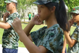 一個月的青少年國防教育夏令營費用是多少