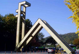 國外游學夏令營感受美國貴族學校教育