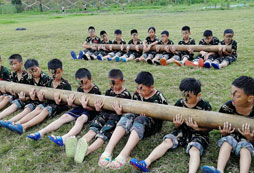 孩子參加國內(nèi)軍事夏令營能收獲哪些好處