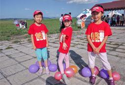 暑期國(guó)內(nèi)的夏令營(yíng)成為孩子的第二課堂
