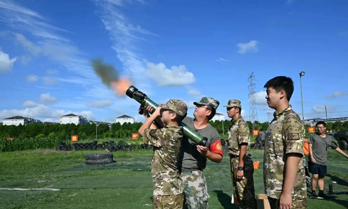 28天國內(nèi)軍事夏令營費用多少