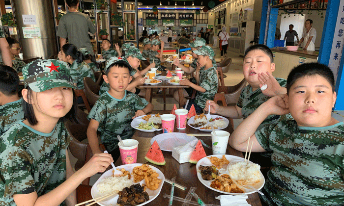 國內(nèi)最艱苦的青少年暑假夏令營