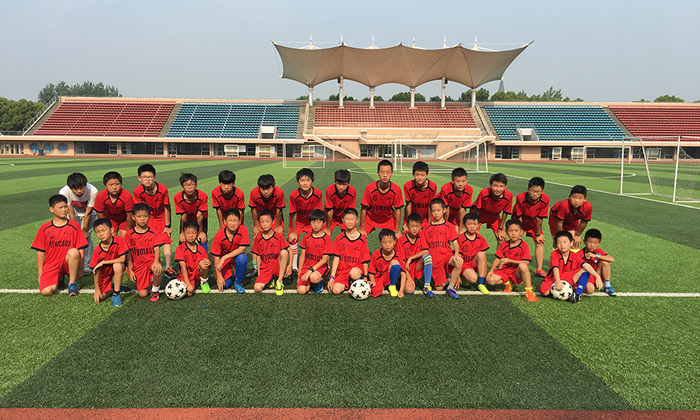國內(nèi)小學生足球夏令營