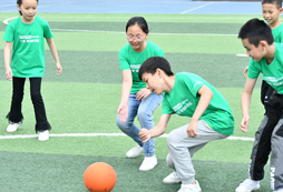 孩子獨自參加國內(nèi)夏令營會不會不適應？