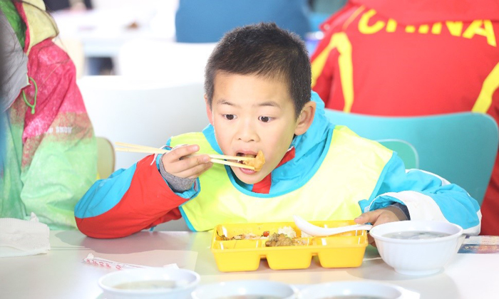 國內(nèi)中小學生夏令營