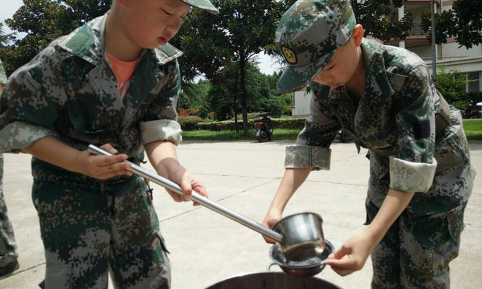 國內(nèi)軍事夏令營