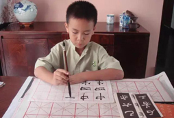 書法暑期夏令營聊聊孩子學(xué)書法能提高文學(xué)修養(yǎng)嗎？