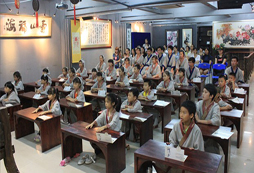 讓孩子們體會(huì)到國學(xué)夏令營的意義？