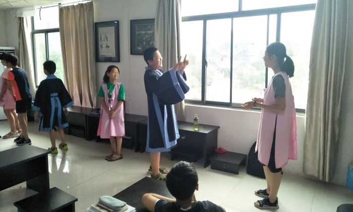 國學(xué)禮儀夏令營