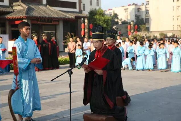 國學夏令營讓你的孩子了解儒家文化！.jpg