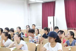 為什么讓兒童接受國學(xué)經(jīng)典誦讀教育？