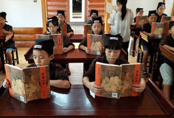 參加假期國學(xué)班課程和孩子一起感受國學(xué)魅力