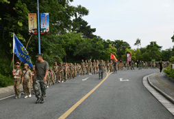 外出行軍