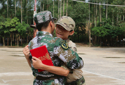 廣西黃埔軍事夏令營的老師怎么樣？