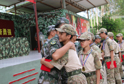 黃埔軍事夏令營7天怎么讓孩子有軍人的特質？