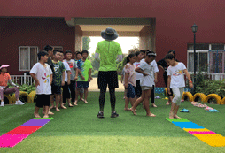 指壓板賽跑競賽
