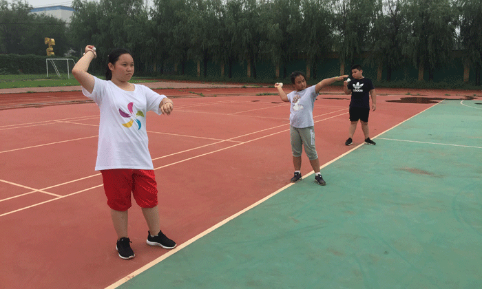 扔球比賽
