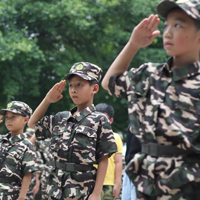 哈爾濱軍訓(xùn)夏令營的課程有哪些？