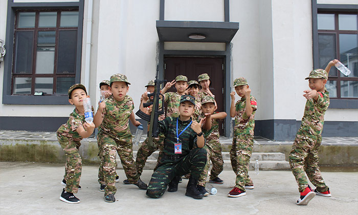 哈爾濱軍事夏令營(yíng)好處有哪些