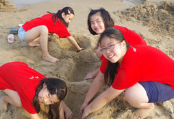 海濱夏令營給孩子一個愉快的假期