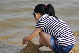 參加兒童海濱夏令營需要注意些什么