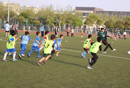 孩子來海南中學生夏令營踢足球的益處
