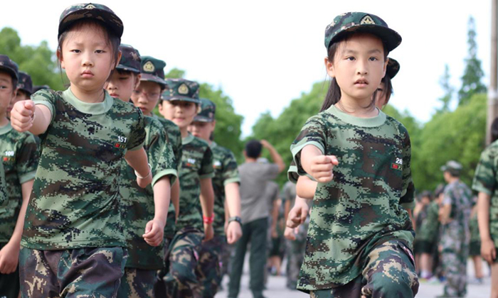 孩子參加軍事夏令營(yíng)的好處有什么