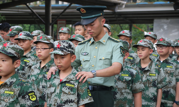 杭州兒童暑假軍訓夏令營