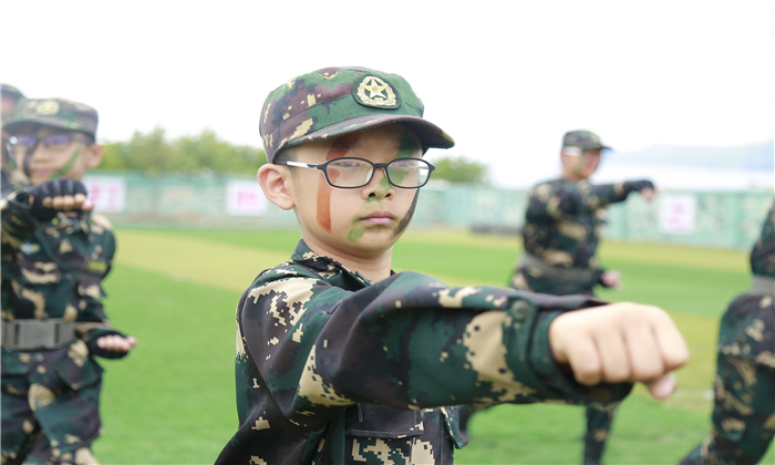 杭州軍事夏令營多少錢（費(fèi)用）
