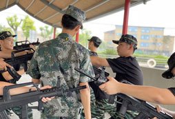 暑假杭州軍事夏令營(yíng)要用多少錢