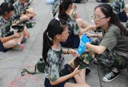 杭州軍事夏令營(yíng)給孩子最好的假期禮物